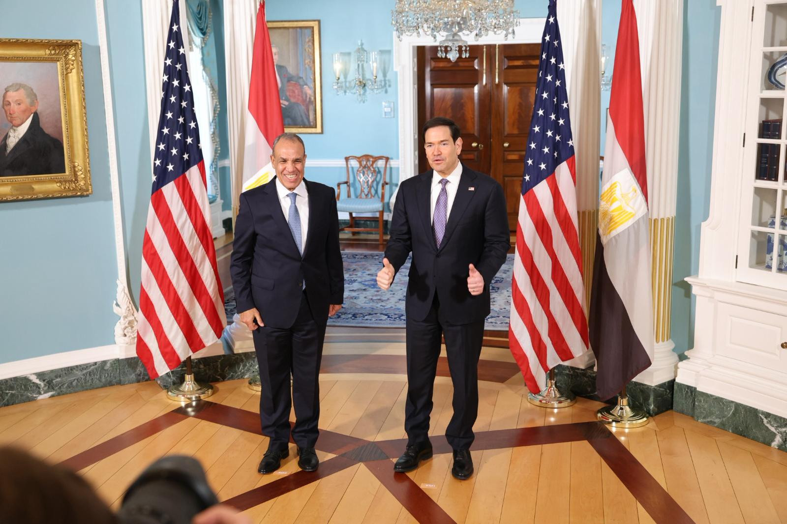 وزير الخارجية