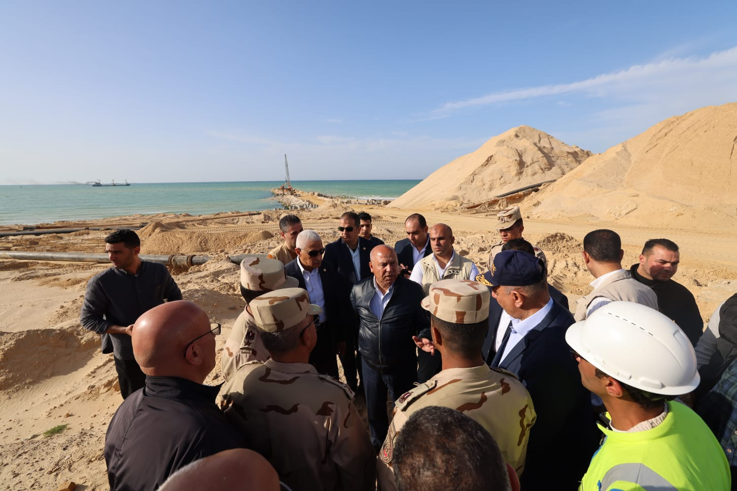 وزير النقل وميناء العريش