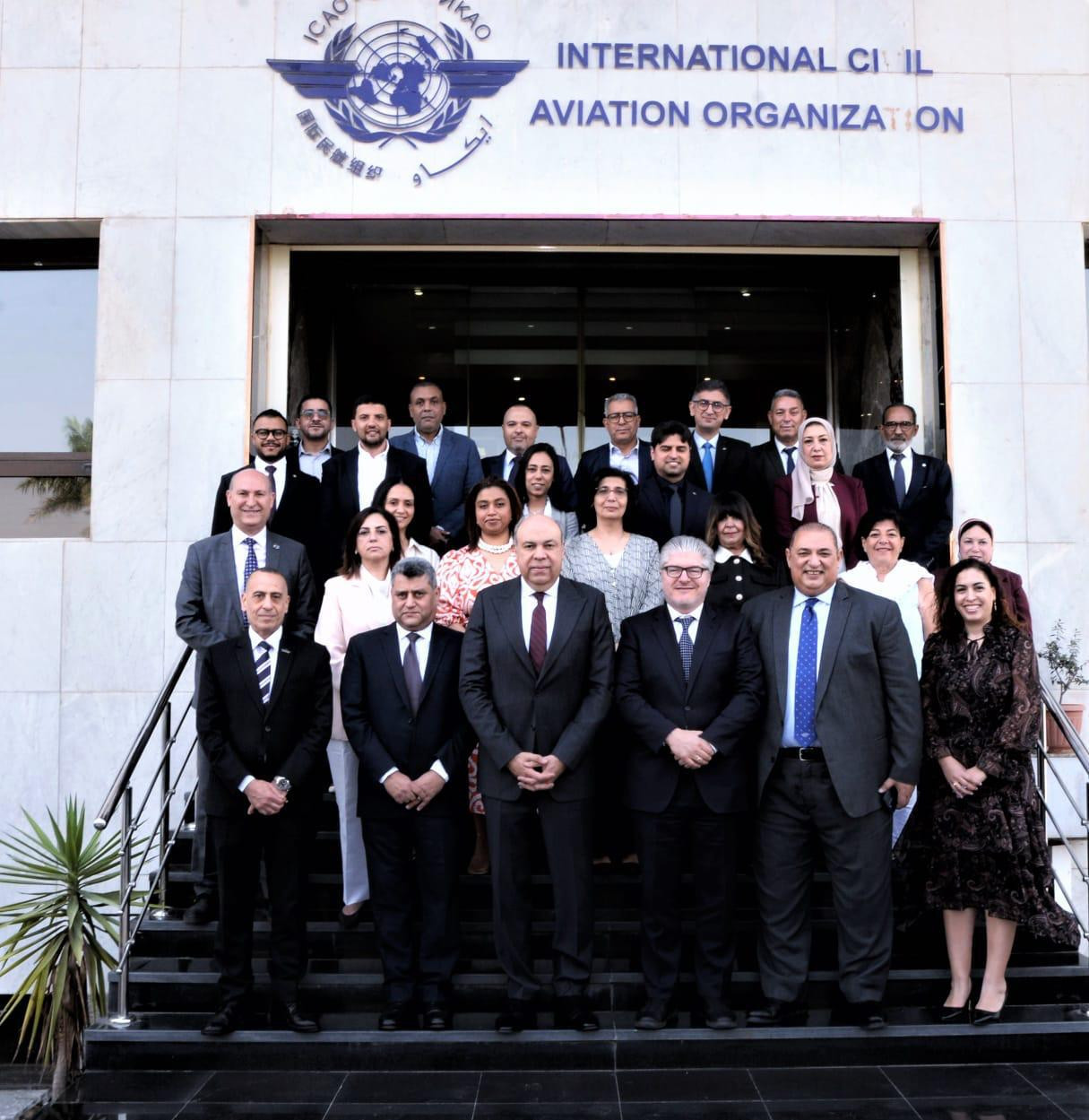 وزير الطيران