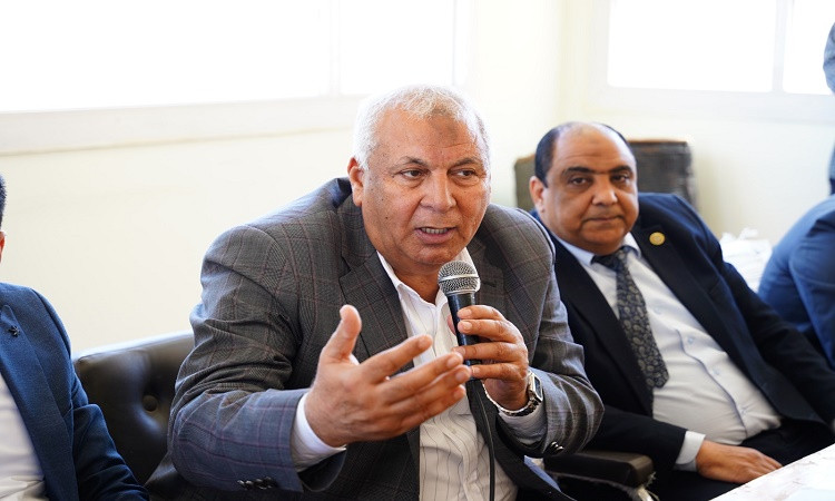 محافظ مطروح يشارك بندوة 