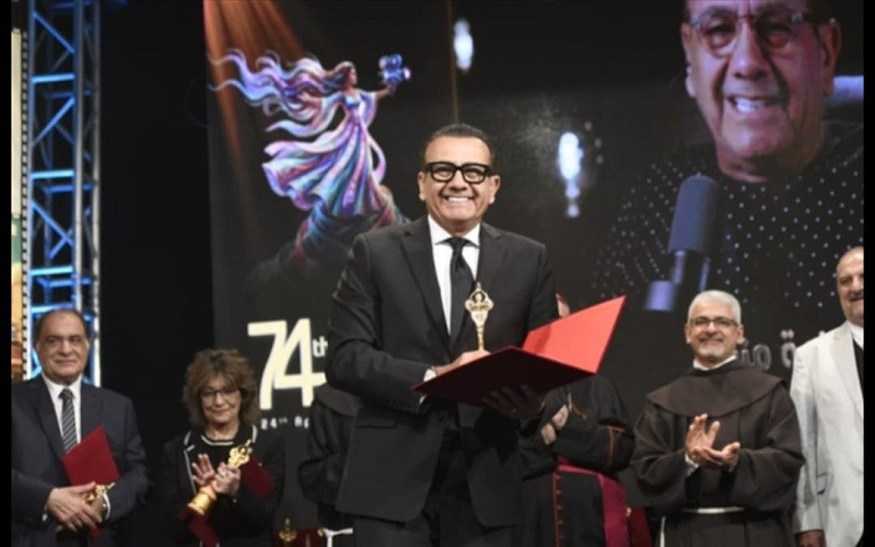 رسائل إنسانية وتكريما