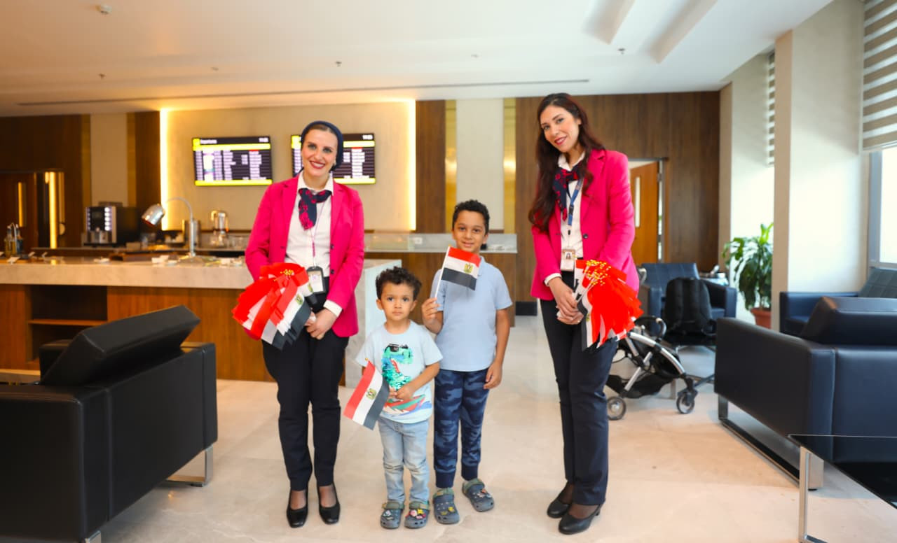 مطار القاهرة