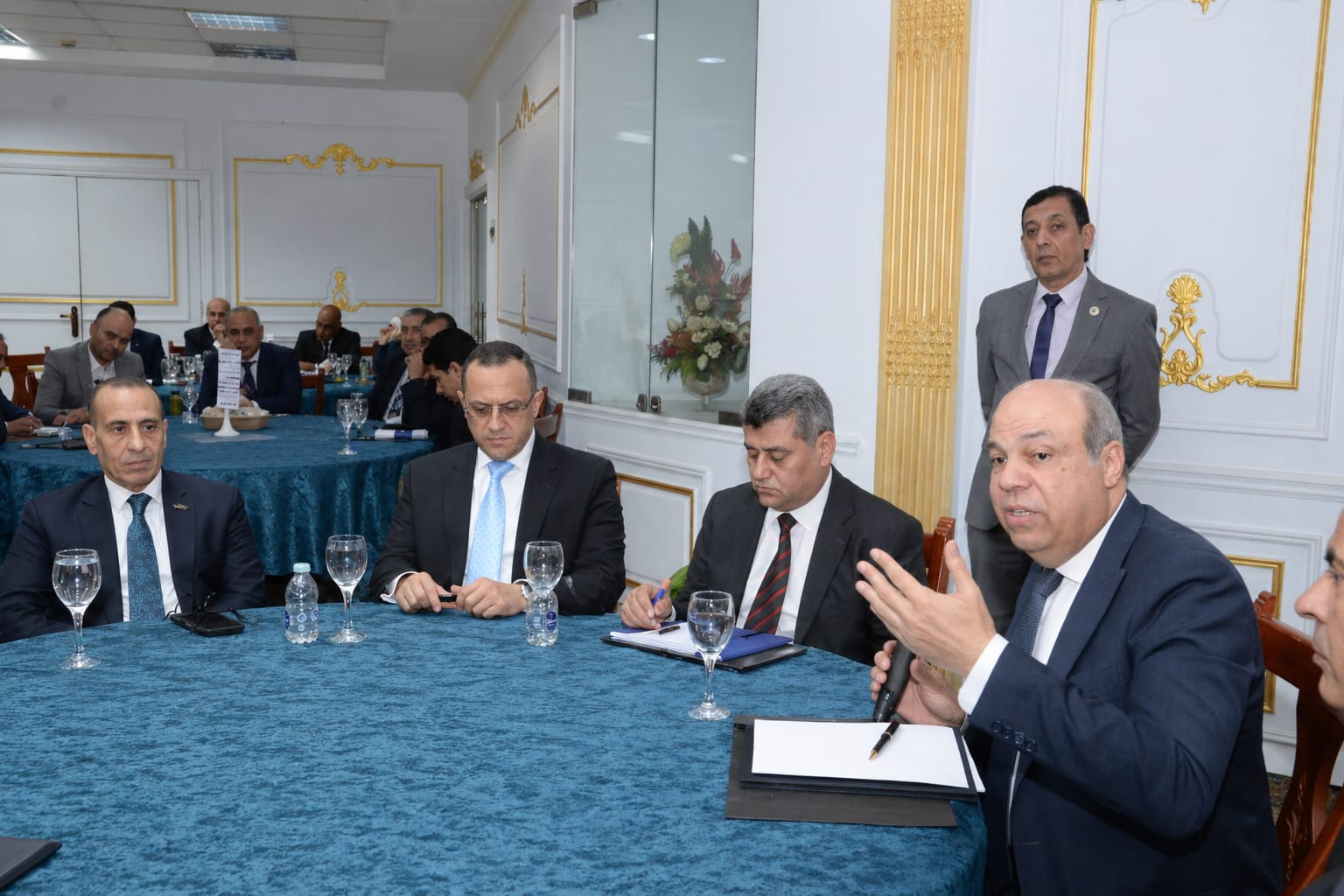 وزير الطيران المدني