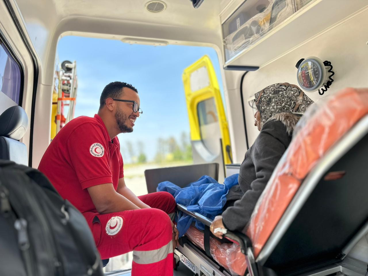 الهلال الاحمر