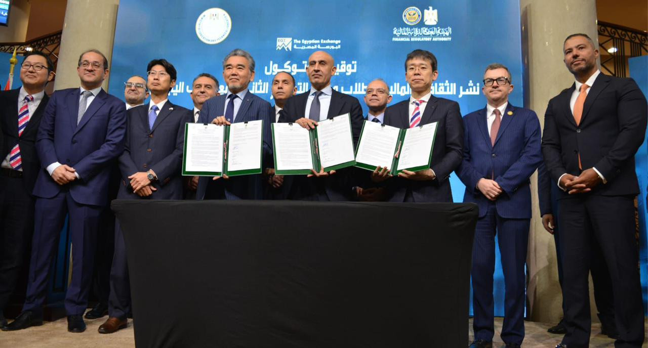 وزير التعليم يوقع مذكرة تفاهم مع رئيسي 