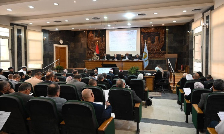 محافظ الغربية