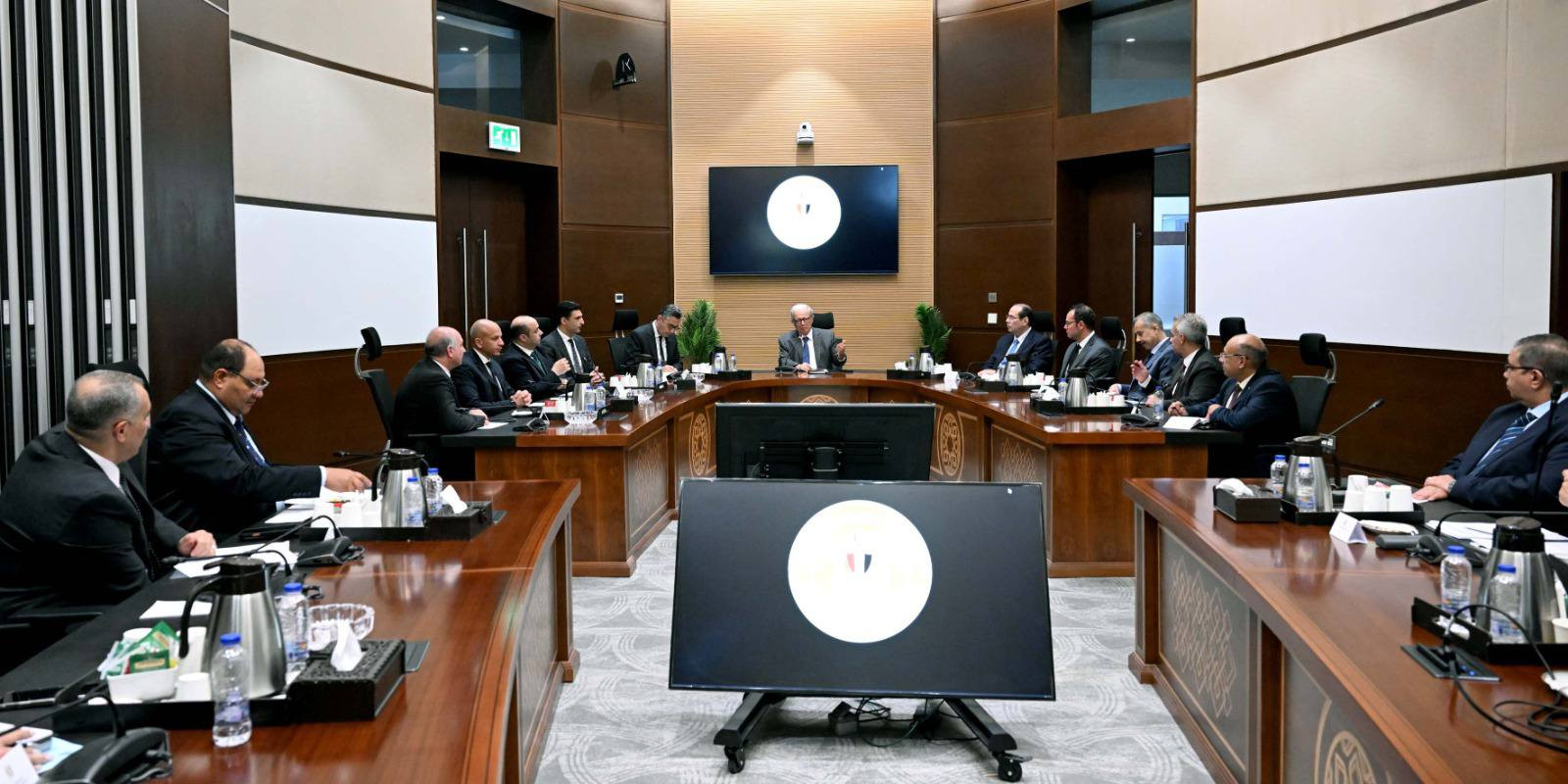 توفير السلع ومستلزمات الإنتاج