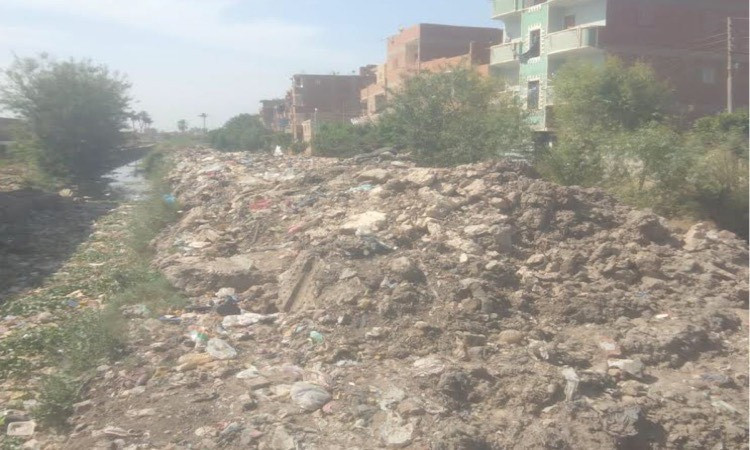 محافظ الفيوم يستبعد رئيس وحدة