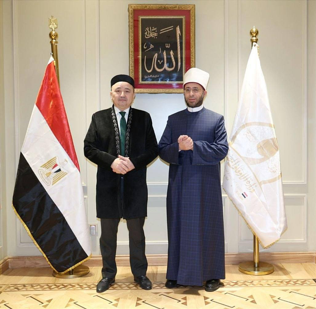 الازهري ونائب كازاخستان