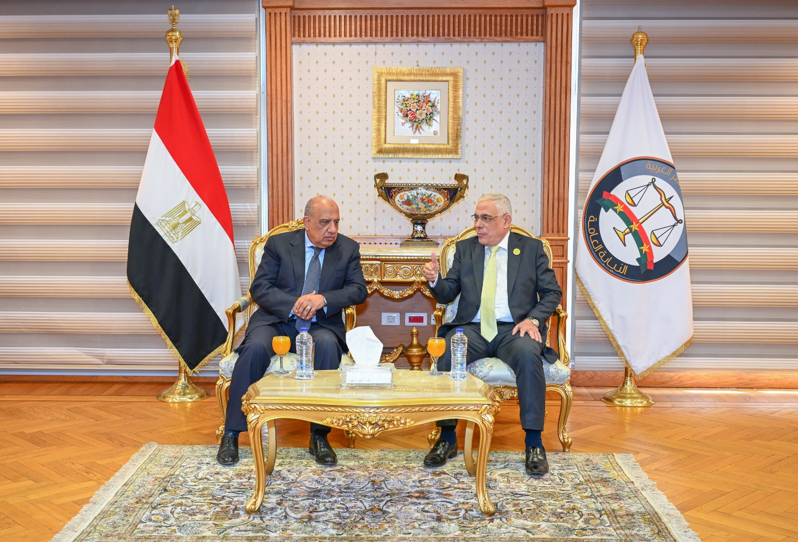النائب العام ووزير الكهرباء