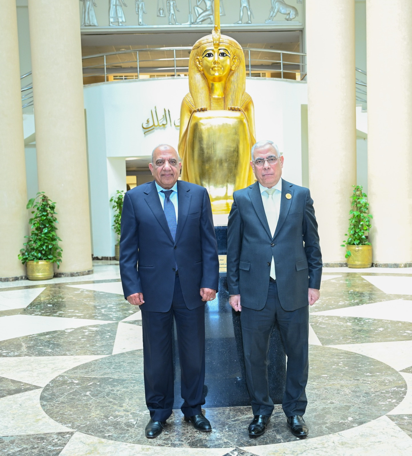 النائب العام ووزير الكهرباء