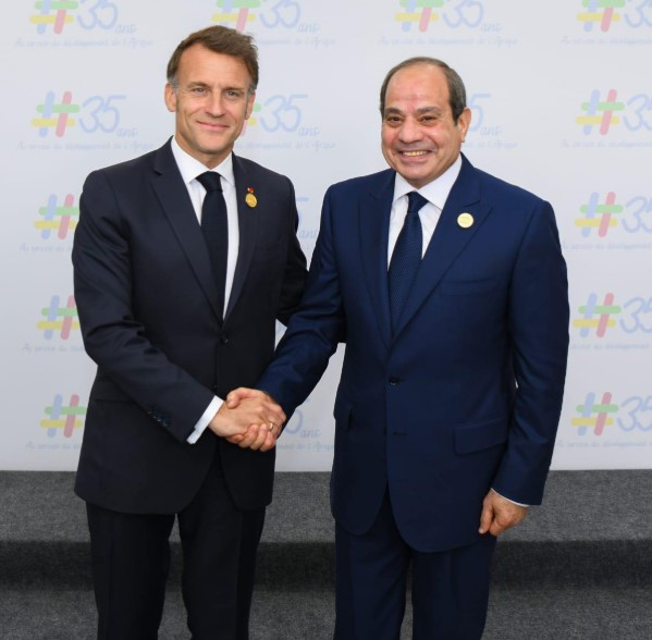 الرئيس السيسي وماكرون