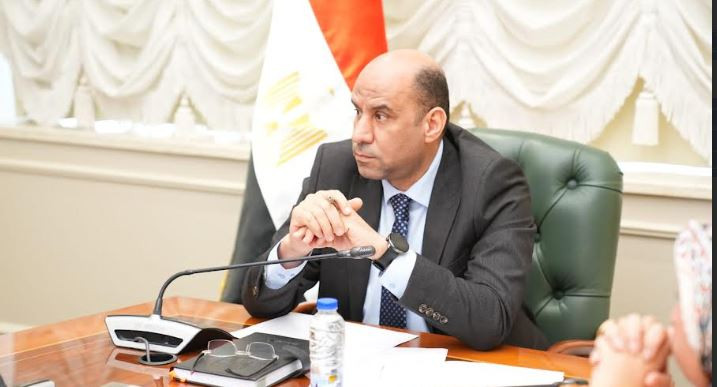 وزير العمل