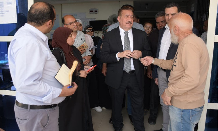 محافظ بورسعيد يوجه بإلغاء قوائم الانتظار ومنع التكدس داخل مركز طب الجو