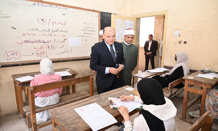 محافظ&nbsp;الغربية&nbsp;يتفقد&nbsp;لجان&nbsp;امتحانات&nbsp;الشهادة&nbsp;الإعدادية&nbsp;الأزهرية&nbsp;في&nbsp;أول&nbsp;أي