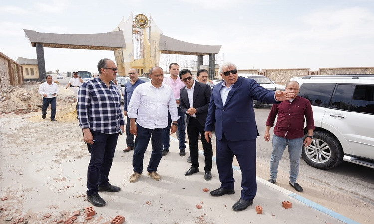 محافظ مطروح يوجه بإعادة المظهر الحضاري لطريق الأمل ووصله بشارع علم الر