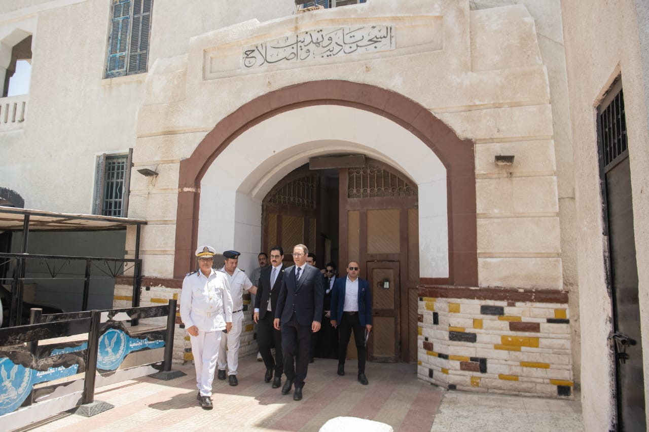تفتيش السجون في بورسعيد