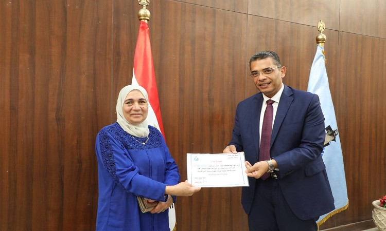 محافظ البحر الأحمر يوجّه برفع الجاهزية القصوى لاستقبال عيد الأضحى المب
