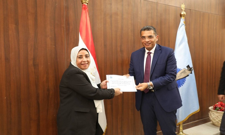 محافظ البحر الأحمر يوجّه برفع الجاهزية القصوى لاستقبال عيد الأضحى المب
