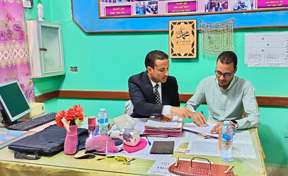 النيابة الإدارية تحقق مع معلم لغة عربية متهم بالتحرش بطالبات إعدادي وا