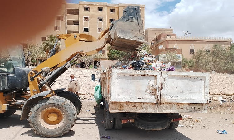 حملات مكثفة للنظافة ورفع الإشغالات بمركزي إطسا وطامية بالفيوم