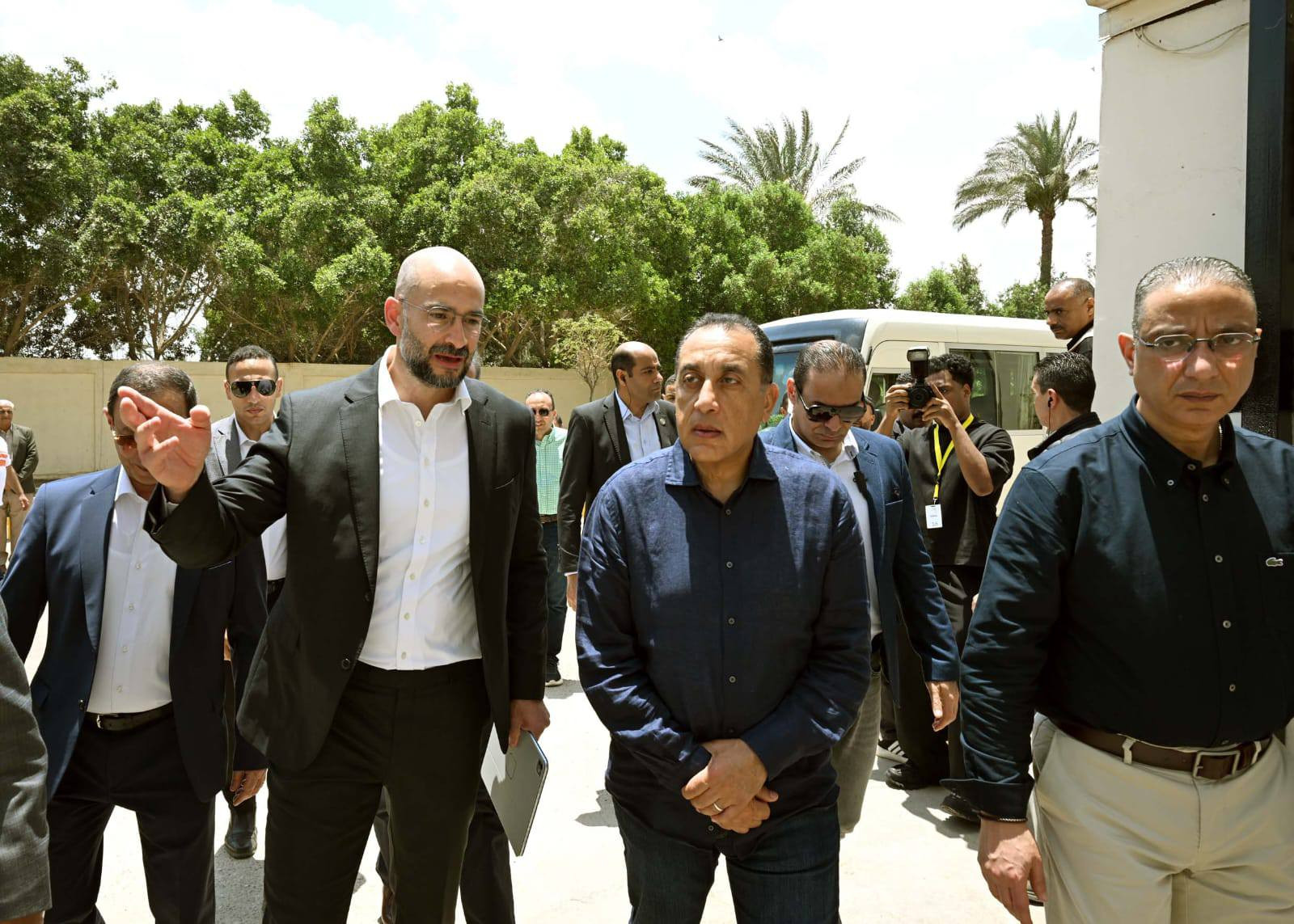 رئيس الوزراء بشركة ايفا فارم