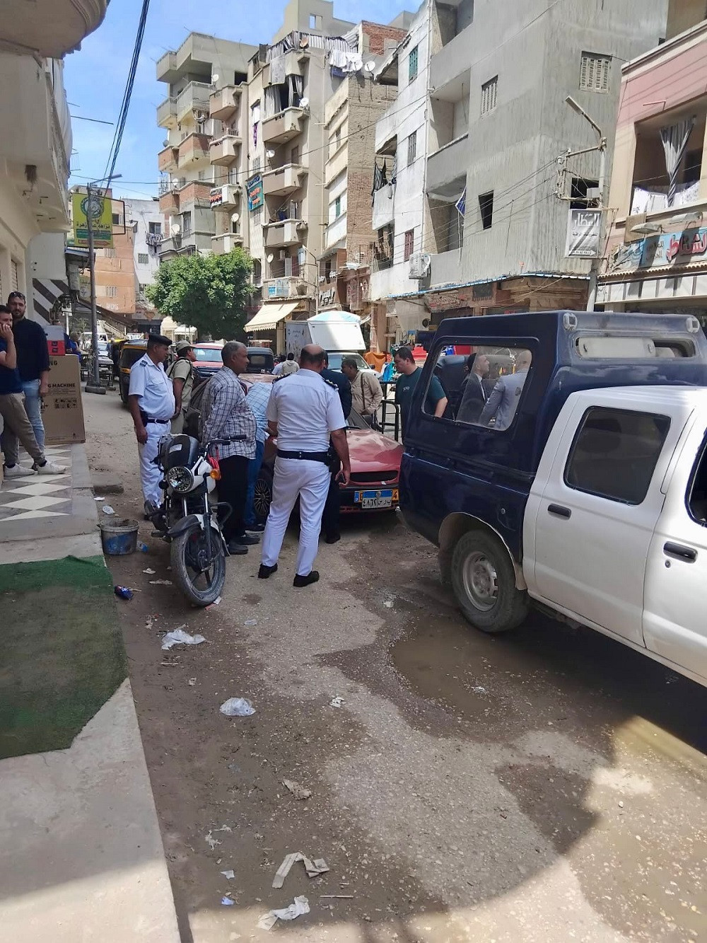 انهيار عقار