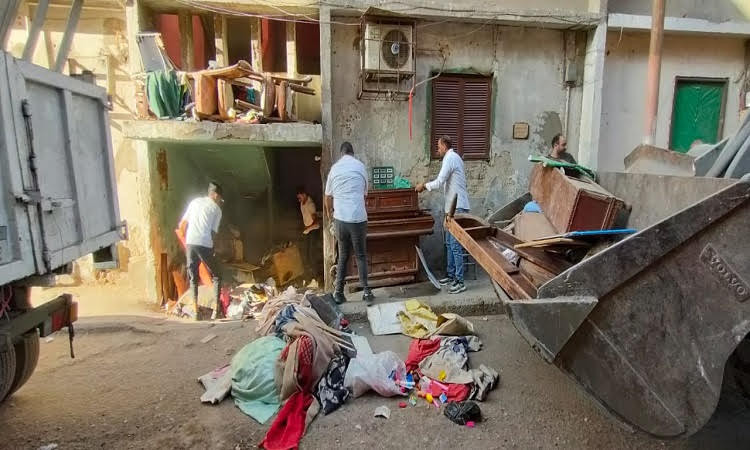 محافظ الجيزة يتابع الخدمات المقدمة للمواطنين بعدد من المراكز والأحياء