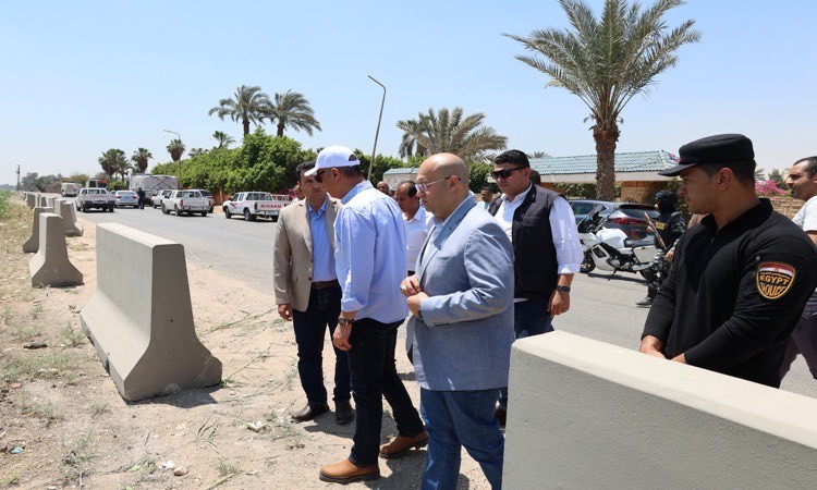 محافظ الجيزة يتفقد تطويرمحورالمريوطية وكوبري السيارات أعلى مزلقان أبوا