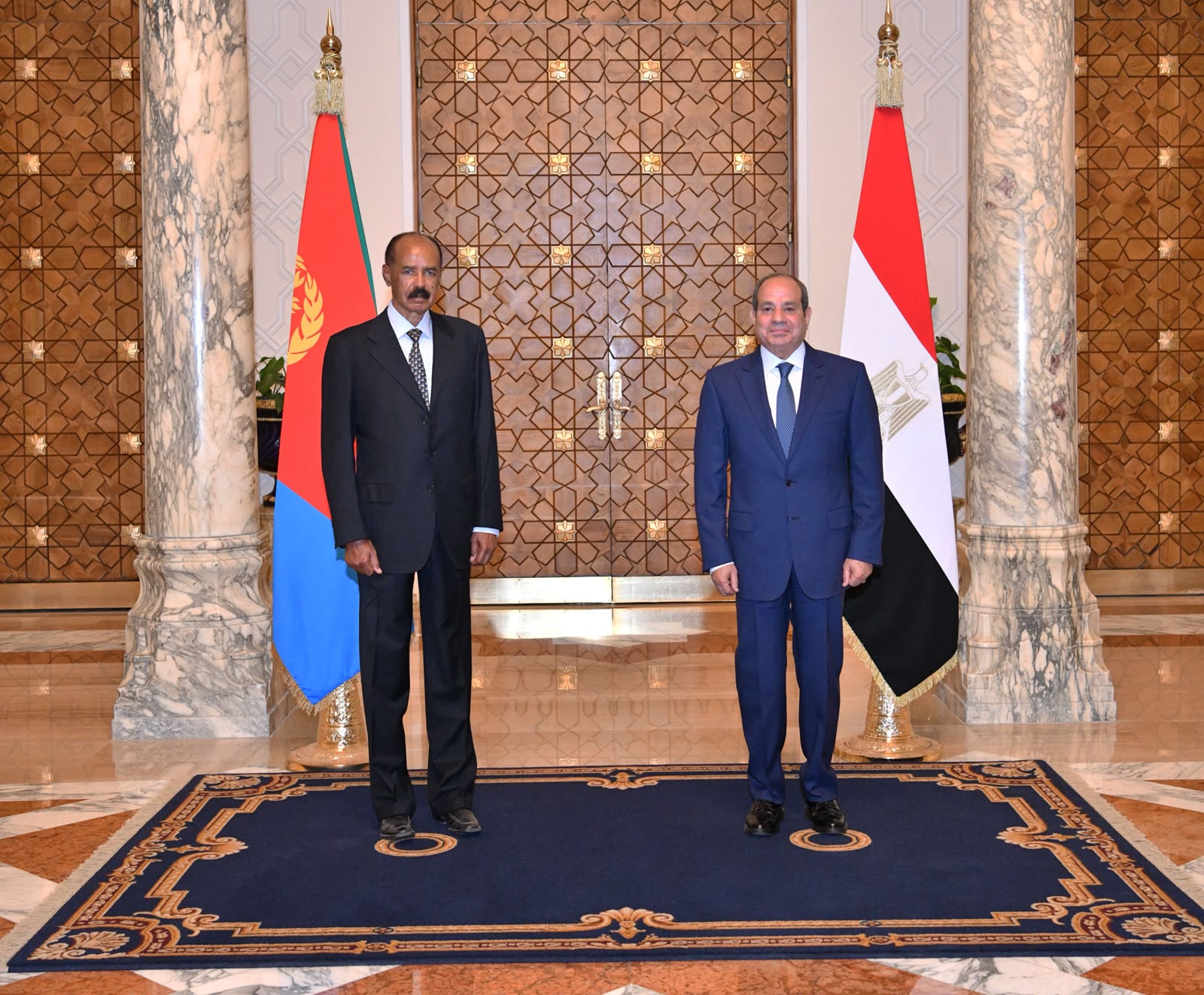 لقاء