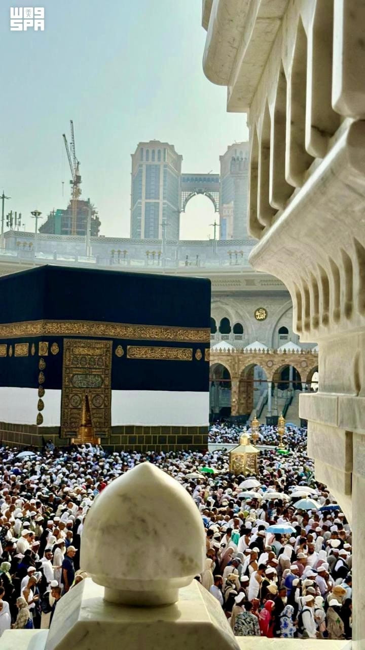 تغيير كسوة الكعبة
