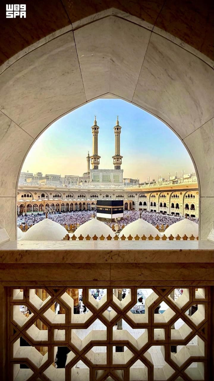 تغيير كسوة الكعبة
