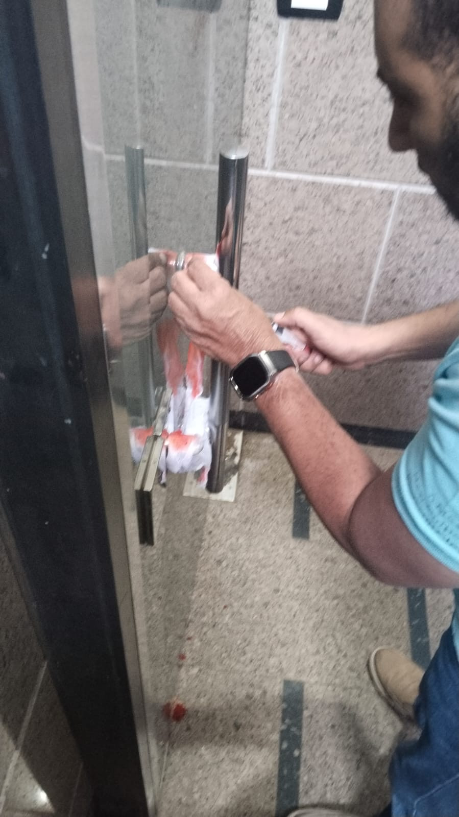 غلق عيادات غير مرخصة