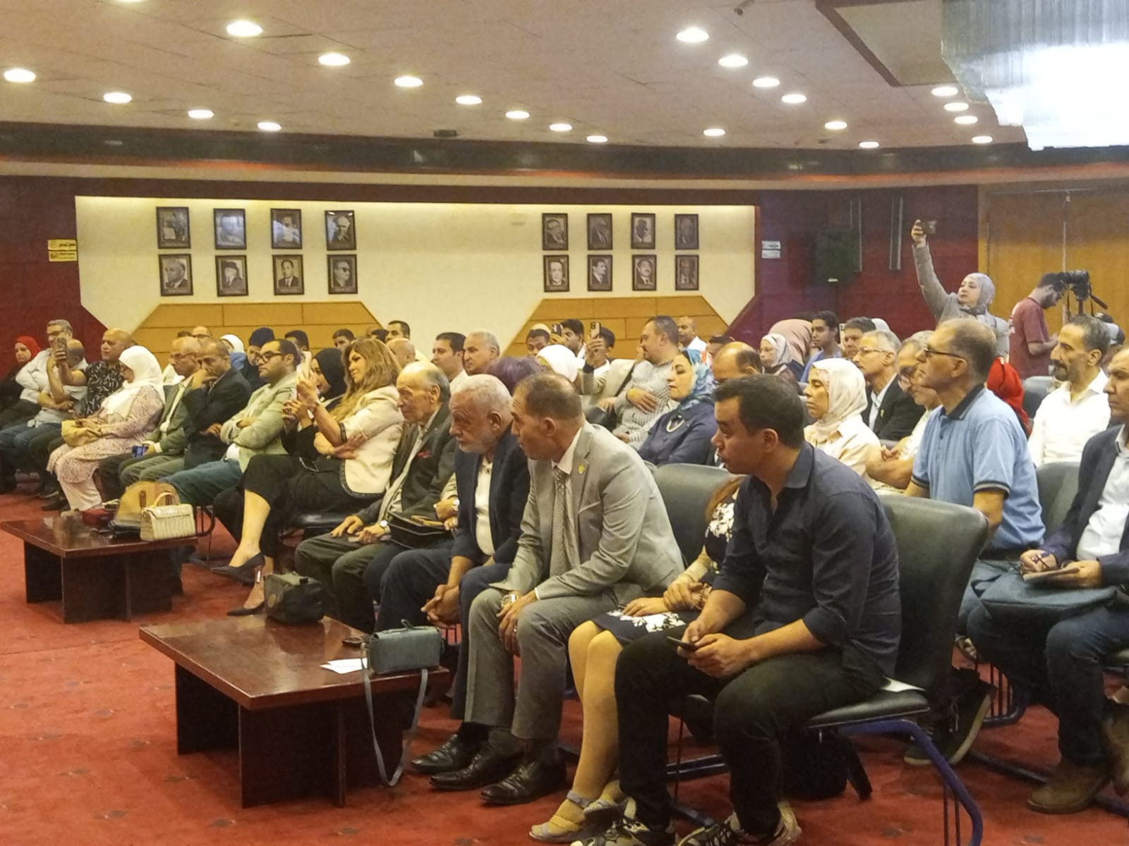 زاهي حواس يستعرض جهود &laquo;استرداد الآثار المهربة&raquo;