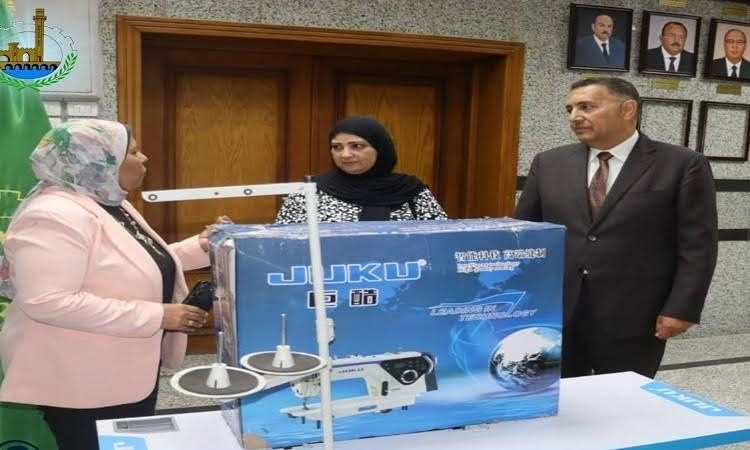 محافظ القليوبية يُسلم 