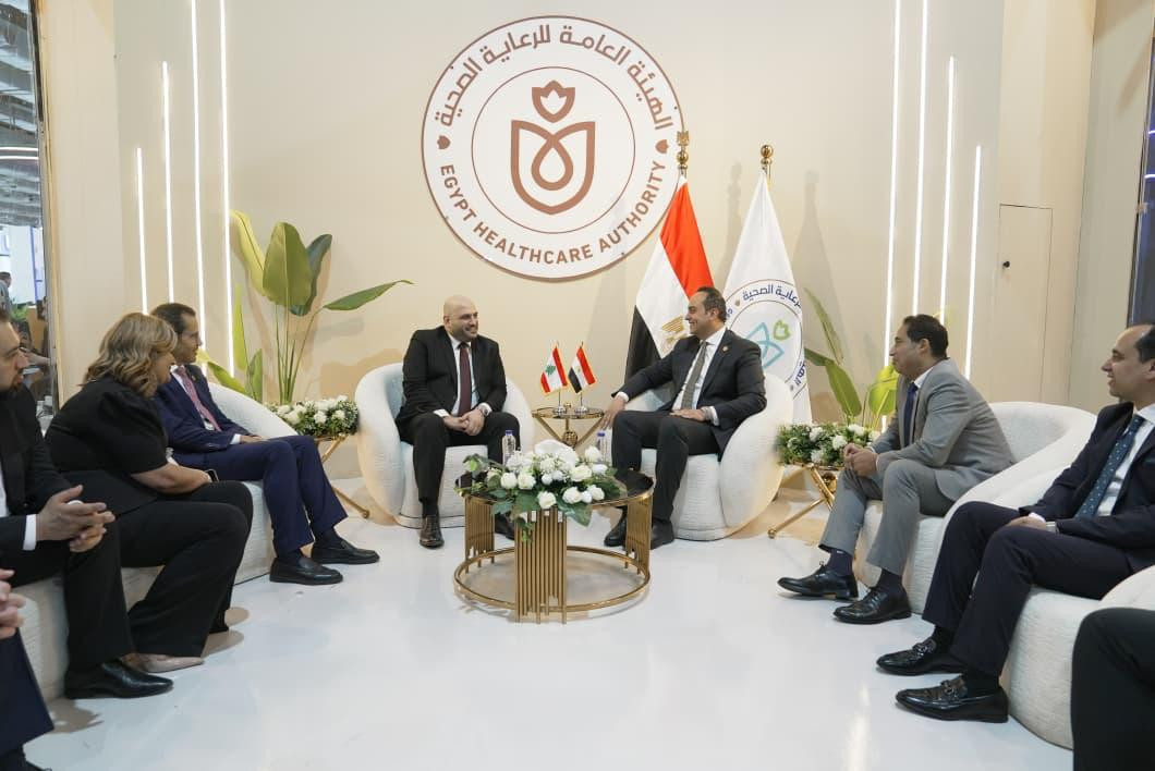 السبكي ومسئول صحي بلبنان