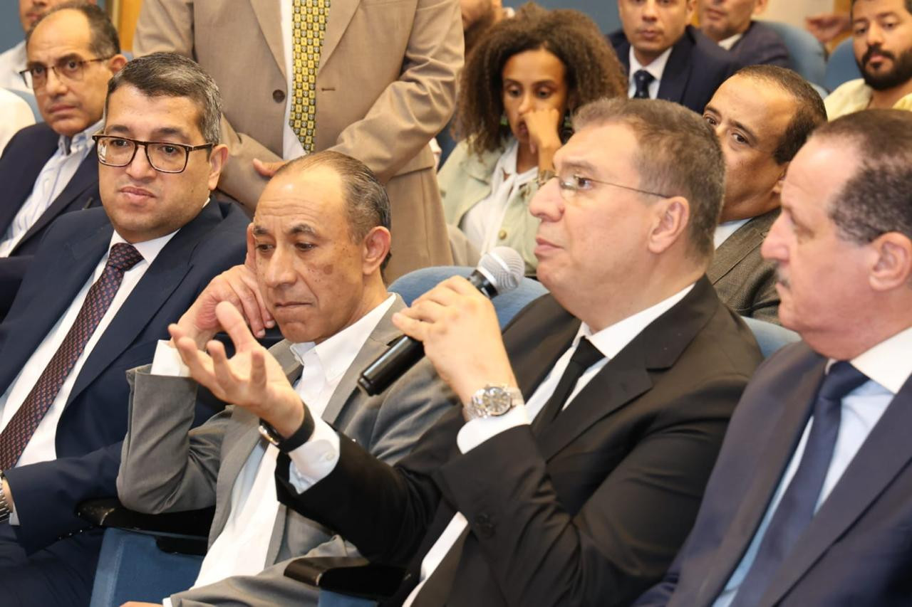 وزيرة الثقافة