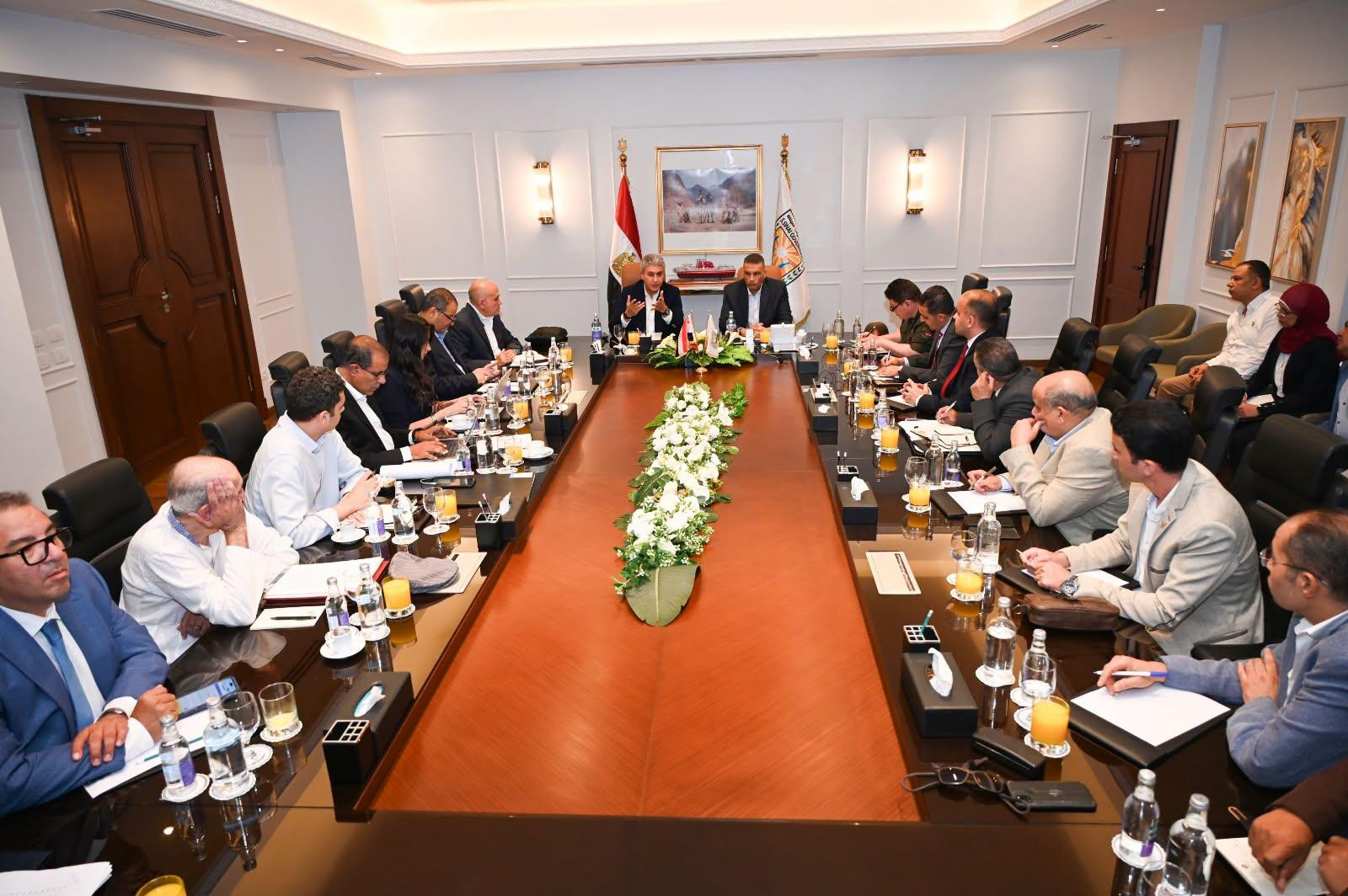وزير السياحة والآثار ومحافظ جنوب سيناء