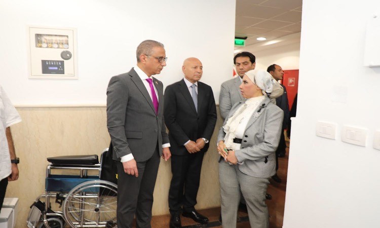 محافظا القاهرة والجيزة يفتتحان مركز القلب الوطني بـ&nbsp;