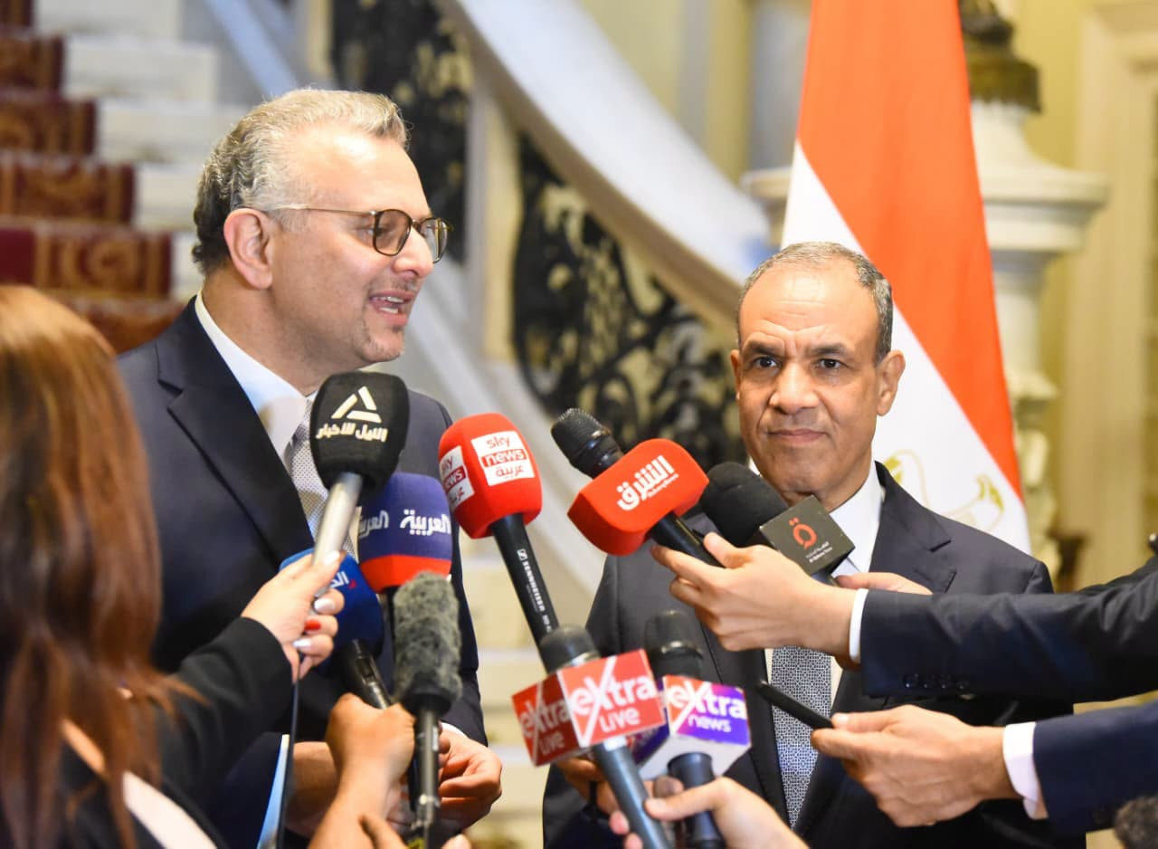 عبد العاطي ومسعد بولس يبحثان الاوضاع