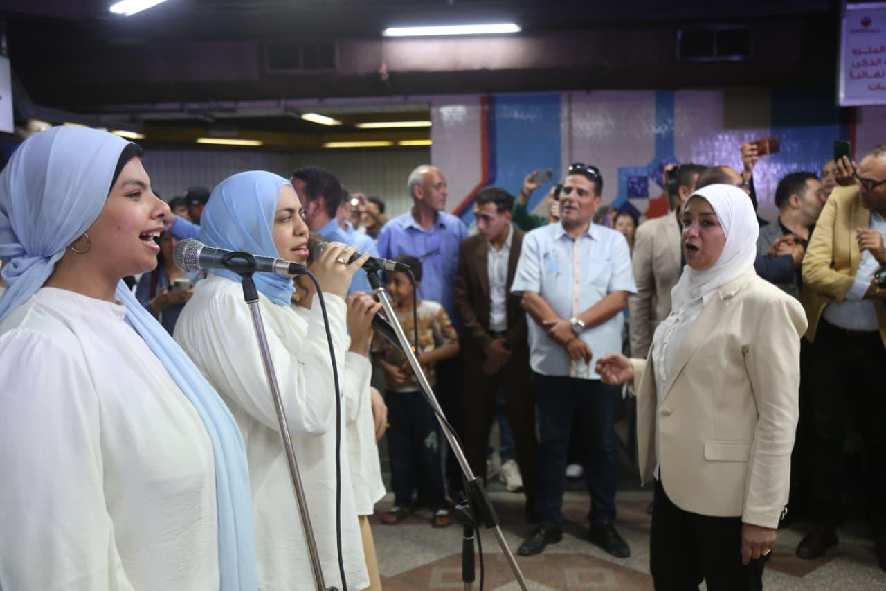 الثقافة في المترو