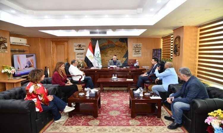 محافظ الفيوم يناقش الاستعدادات الأولية لتنظيم الدورة الثالثة من مهرجان
