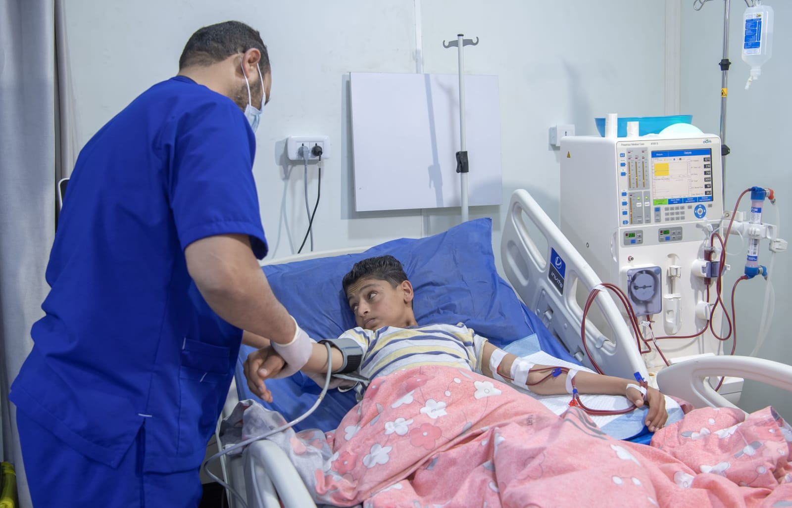 مساعدات