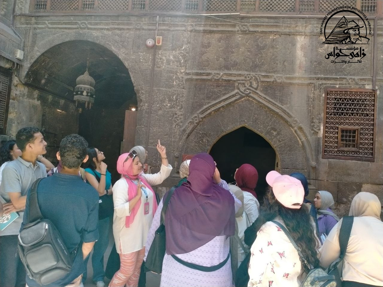 مؤسسة زاهي حواس في بن طزلون
