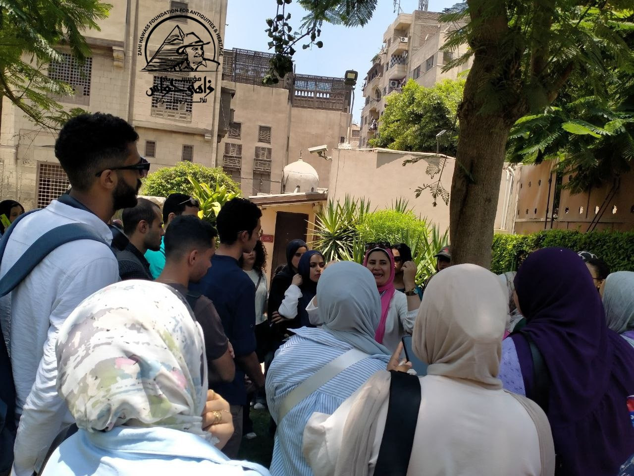 مؤسسة زاهي حواس في بن طزلون