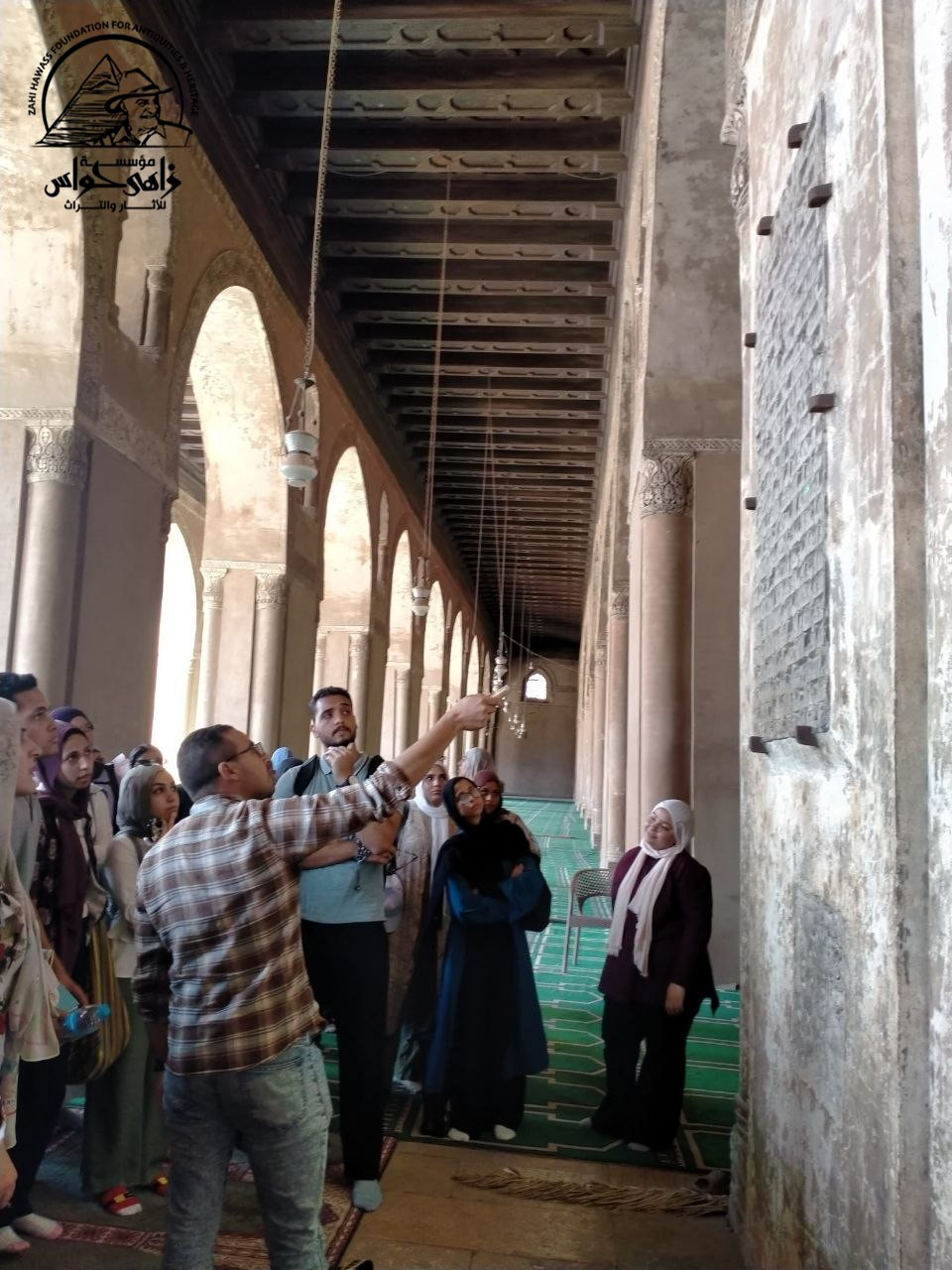 مؤسسة زاهي حواس في بن طزلون