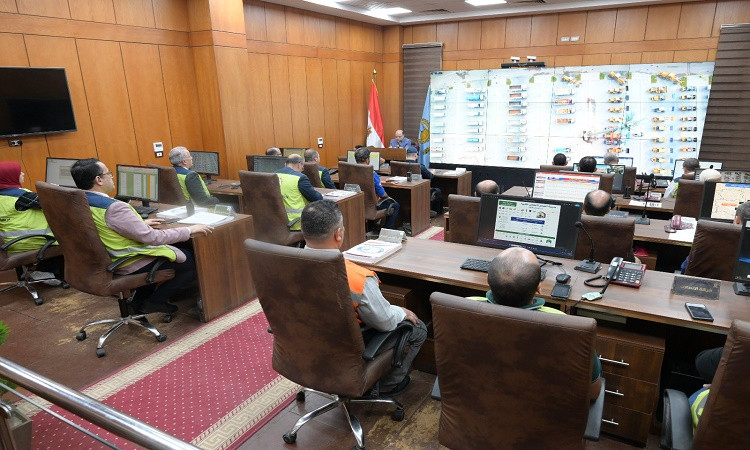 محافظ الغربية يشهد محاكاة لإدارة الأزمات بمركز سيطرة الشبكة الوطنية