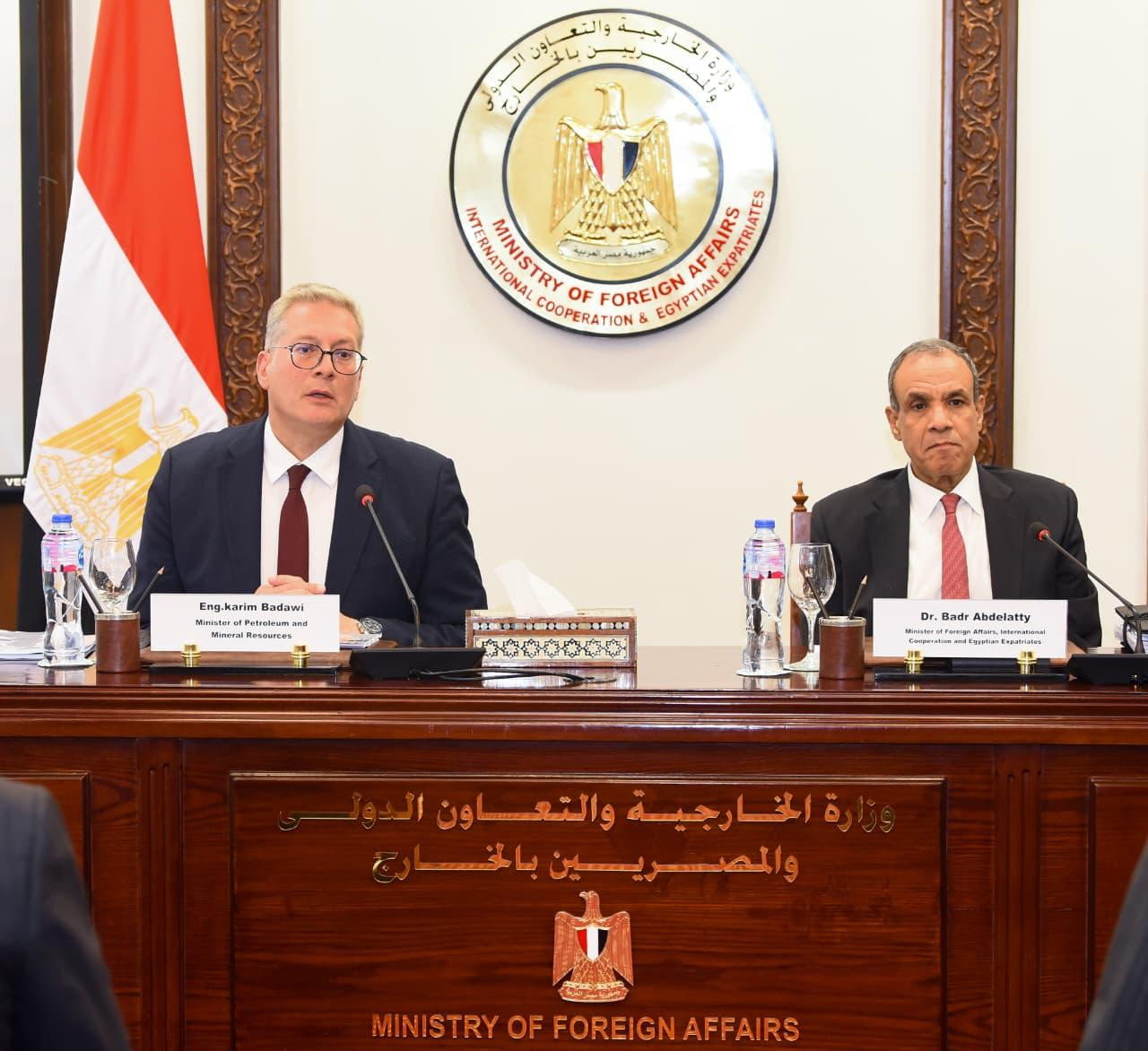 وزيرا الخارجية والبترول