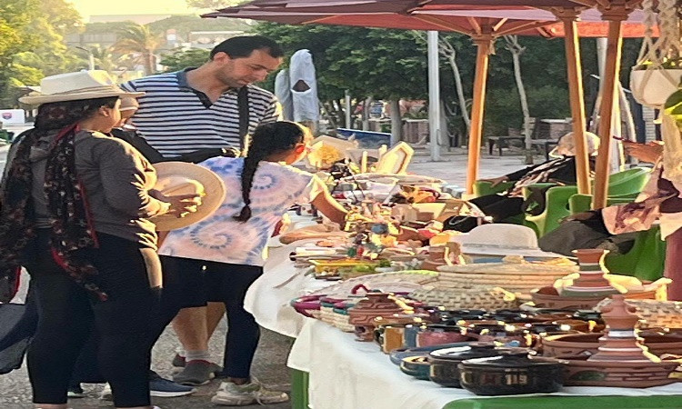 &nbsp;تنظيم معرض للحرف اليدوية والتراثية الفيومية
