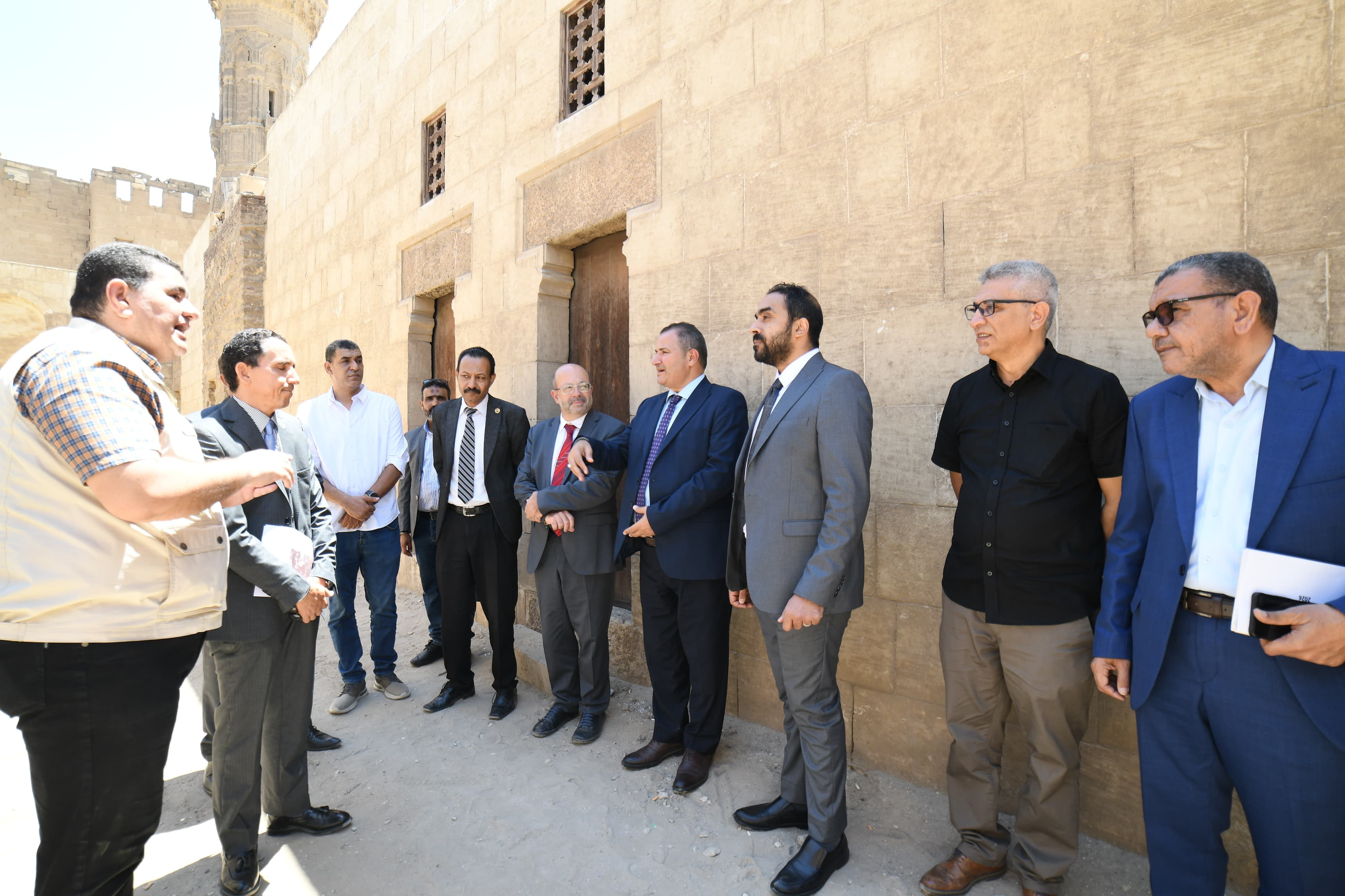 السياحة في اسبوع